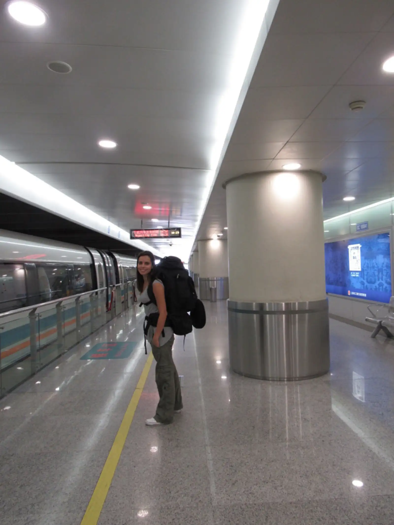 El viaje no estaba completo sin subir al metro de China.