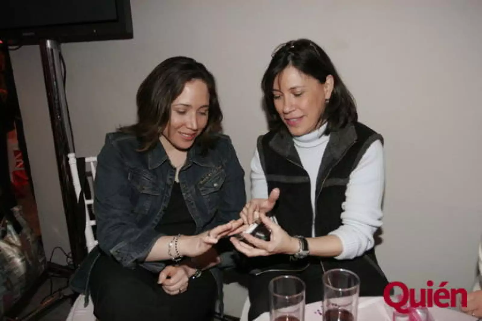 Lucinda Soley, Laura Velazco