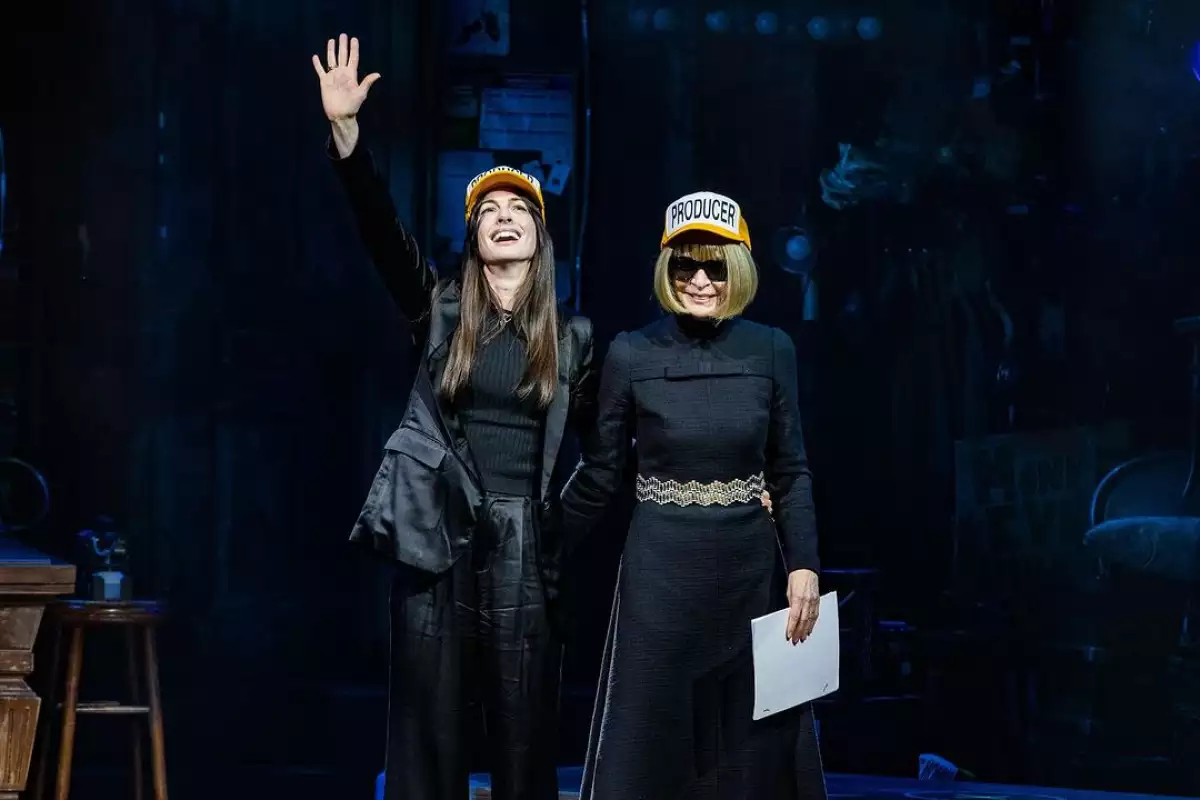 Anne Hathaway y Anna Wintour estuvieron juntas en una aparición sorpresa