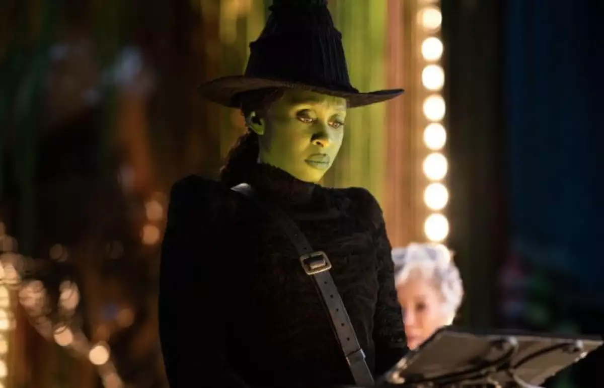 ELPHABA.jpg