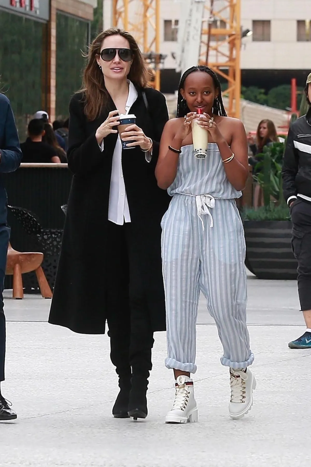Angelina Jolie, Zahara, Knox