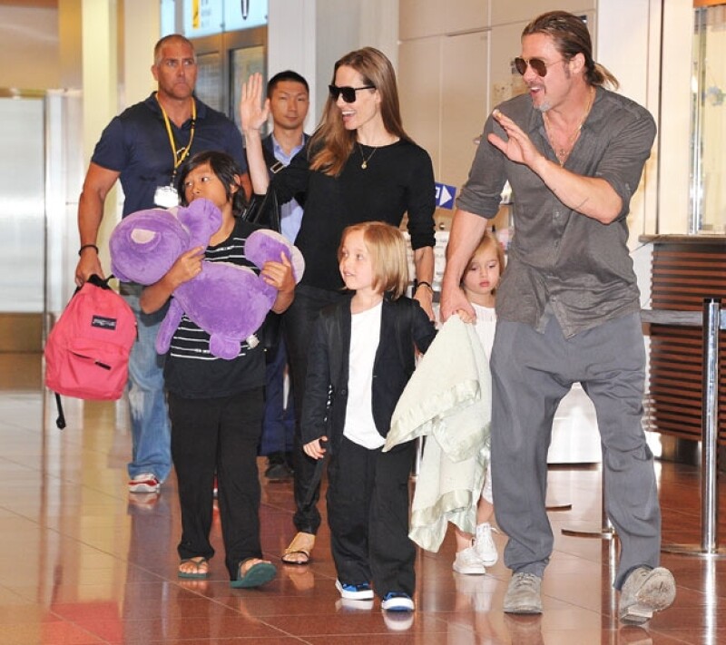 Angelina y Brad viajarán a abril a Etiopía para visitar algunos orfanatos en los que puedan adoptar.
