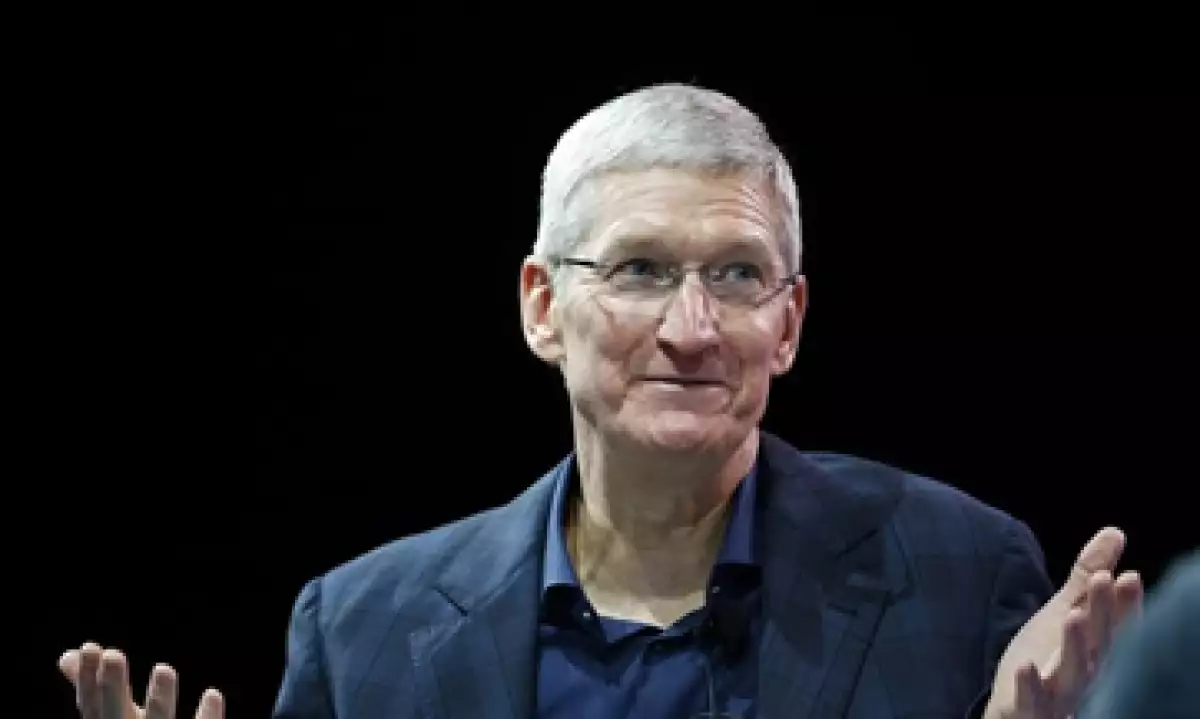 Tim Cook reveló su orientación sexual en un texto que redactó en Bloomberg Businessweek. (Foto: Reuters )