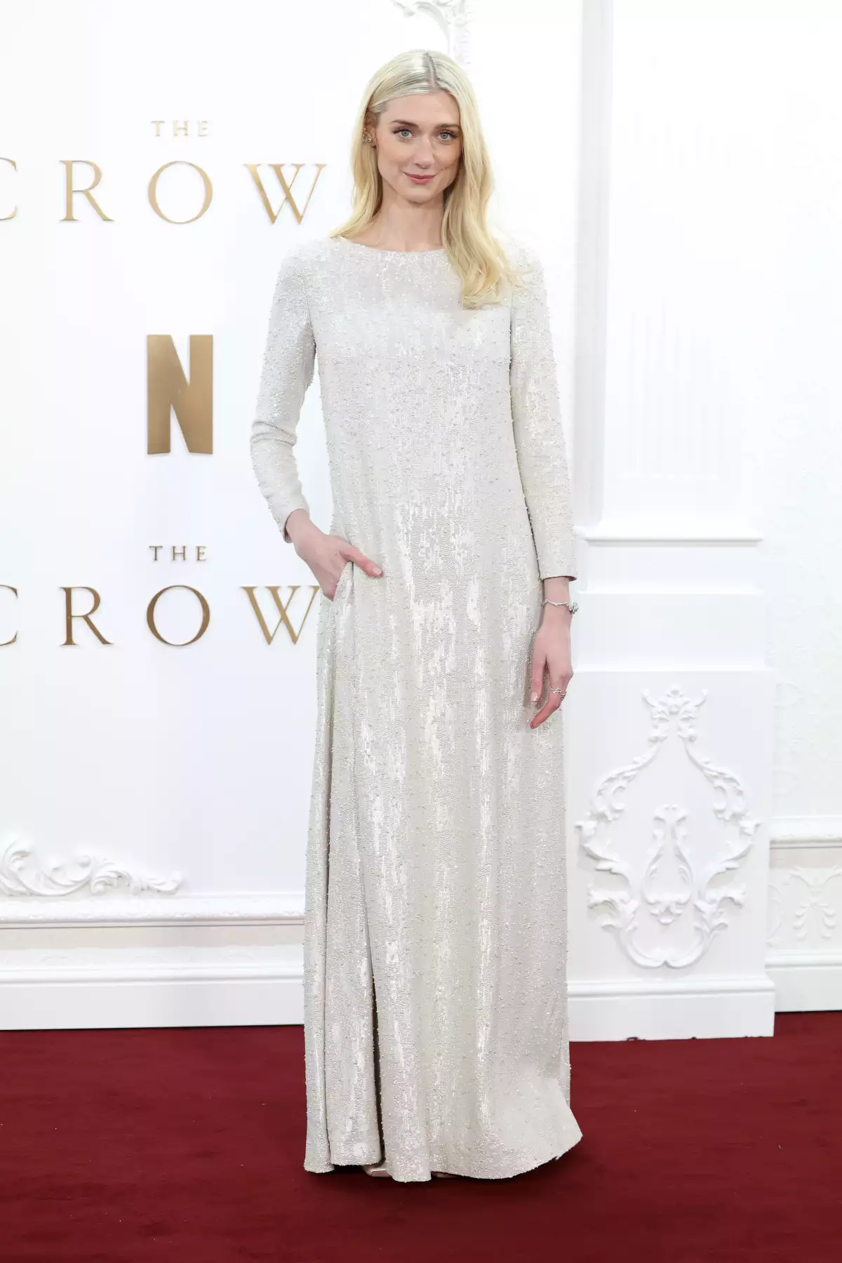 Elizabeth Debicki en la celebración del final de "The Crown".