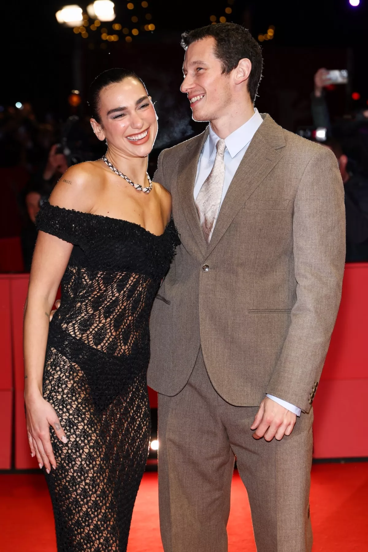 Dua Lipa y Callum Turner