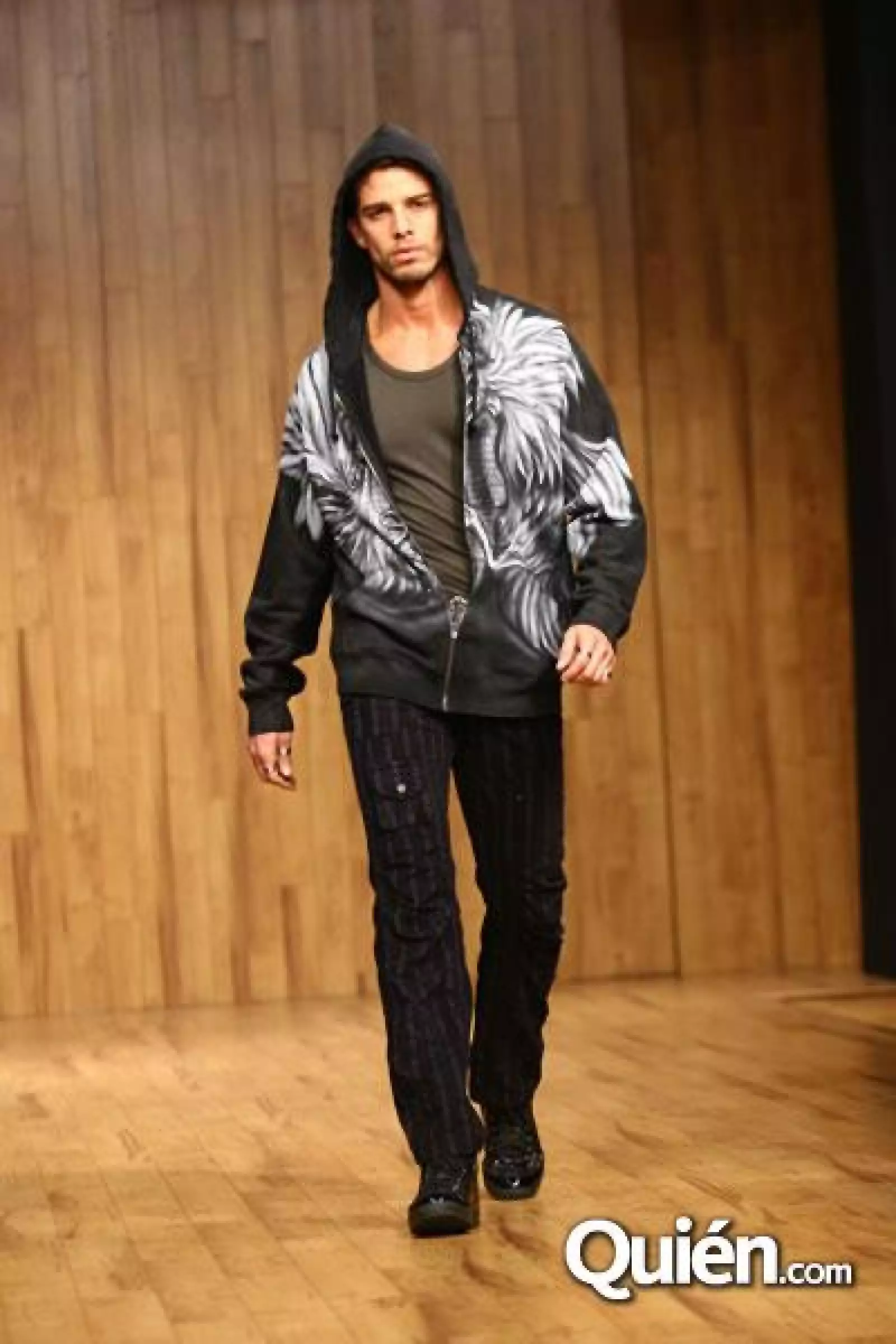 MF Pasarela Héctor Terrones