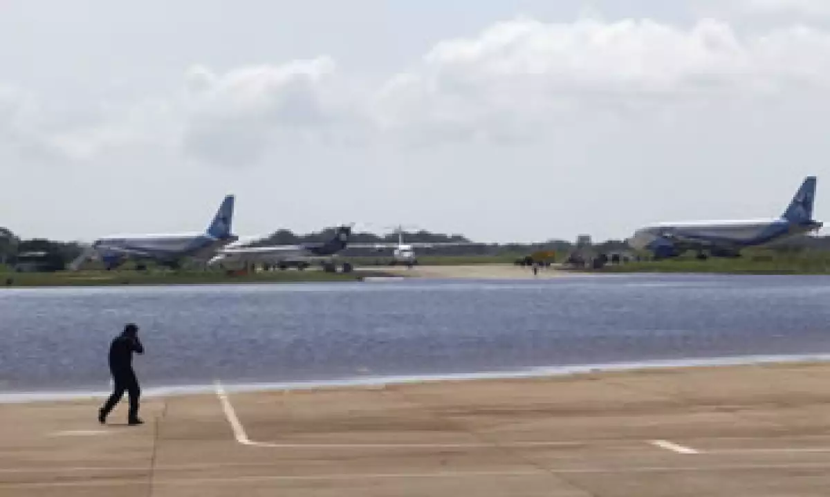 El viernes se recuperó la plataforma de aviación comercial al 100% del aeropuerto. (Foto: Reuters)