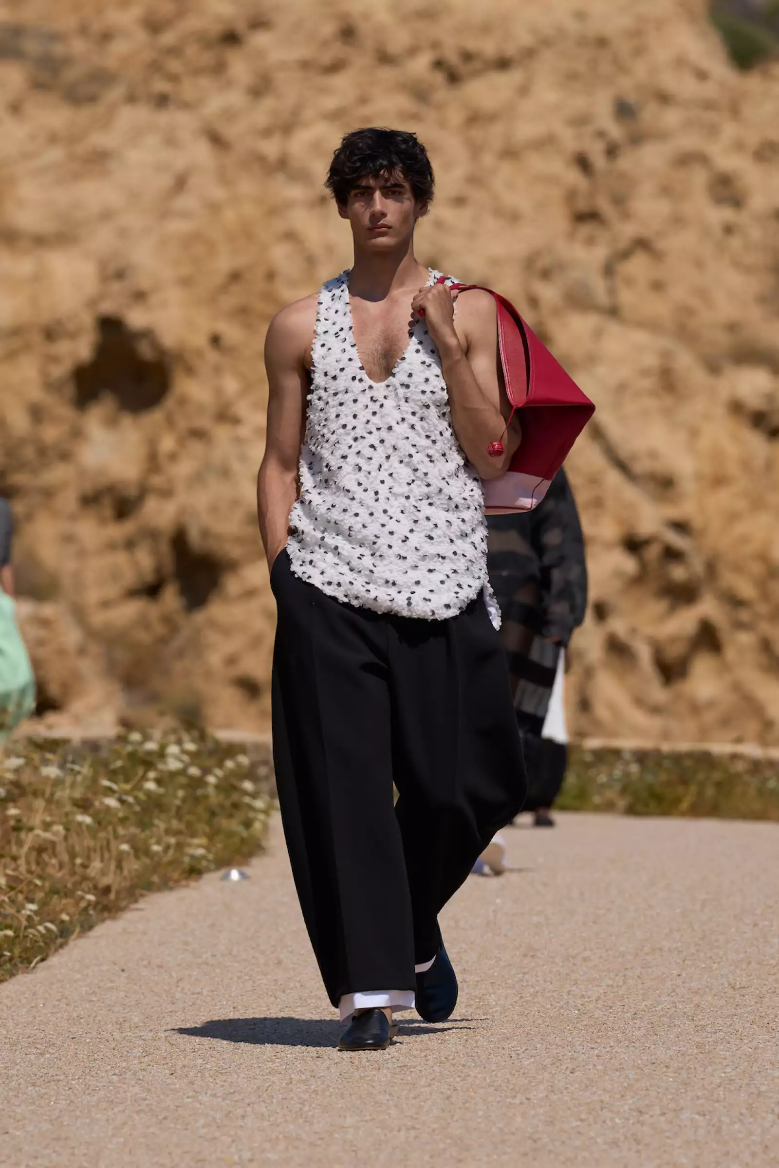 Jacquemus PO S27 033.jpg