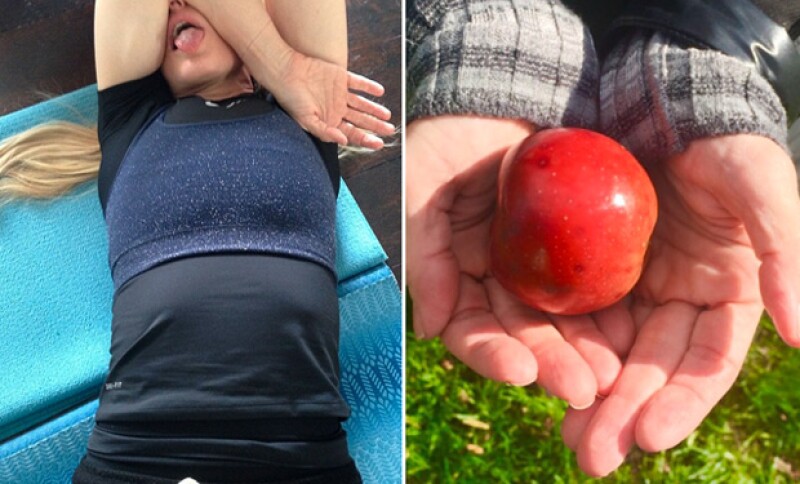 Su practica de yoga, baile y gran alimentación la hacer poseer una envidiable flexibilidad a sus casi 60 años de edad.