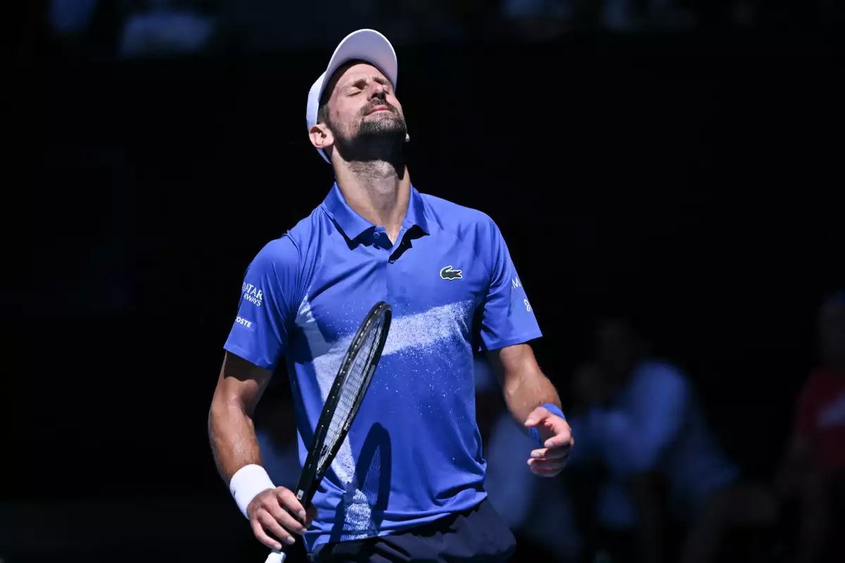 Entre abucheos, Djokovic se despide del Abierto de Australia en semifinales