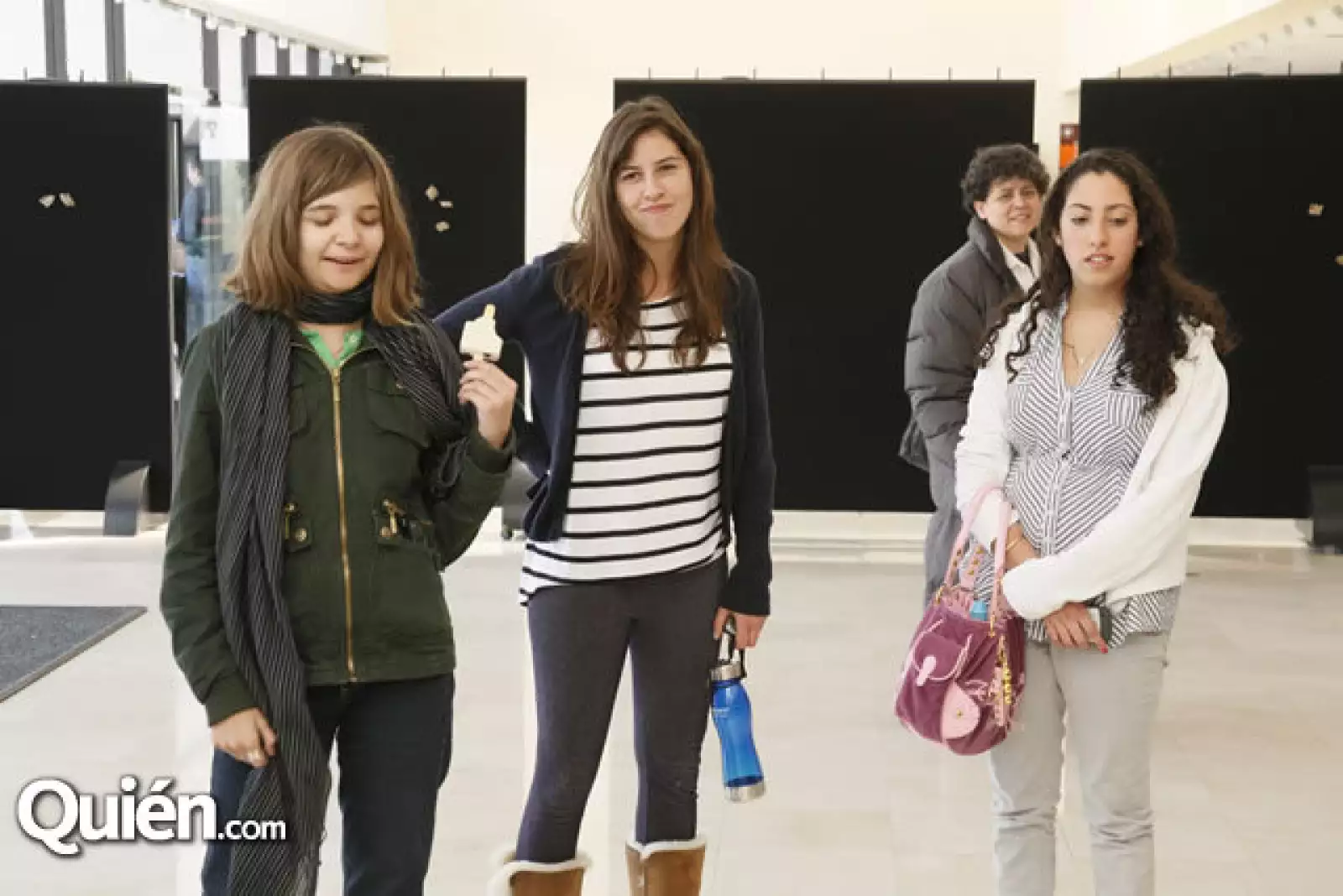 María Tunueva,Irene Priede y Luna Zanona