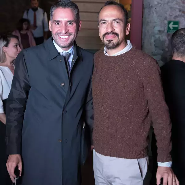 Cena con los miembros del consejo de "Campamento"