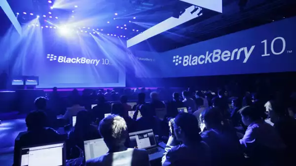 Research In Motion anunció que cambiará su nombre corporativo a BlackBerry y presentó sus nuevos equipos para operar con el sistema 10.