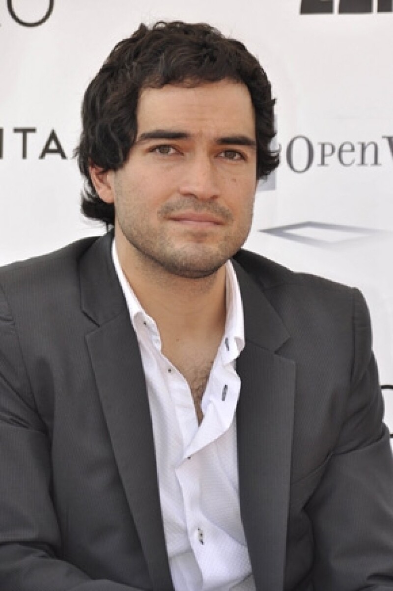 El actor mexicano fue invitado a sumarse a la Fundación Proyecto Non-Violence, de Yoko Ono, como Embajador Global para transmitir su mensaje de paz y no violencia.