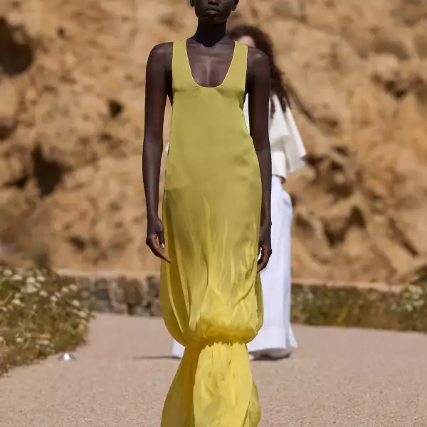 Jacquemus PO S27 048.jpg
