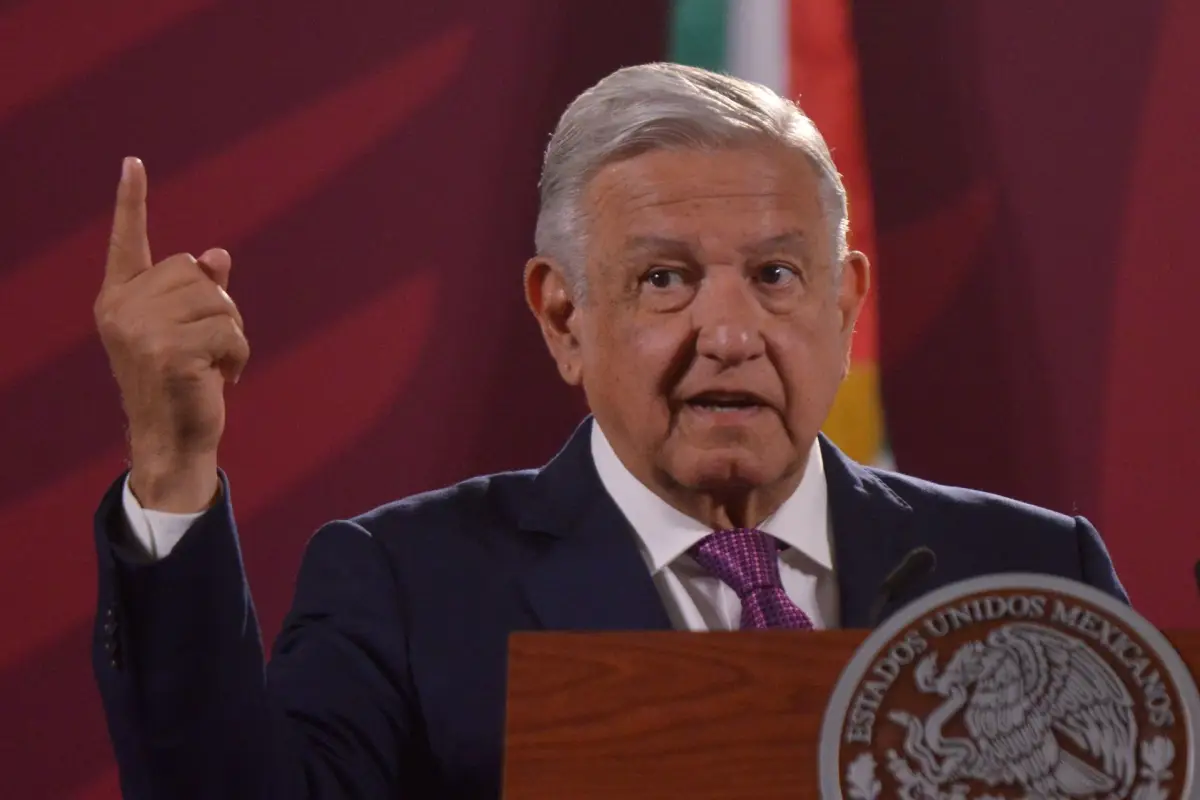 AMLO pedirá al SAT un informe sobre la constancia de situación fiscal