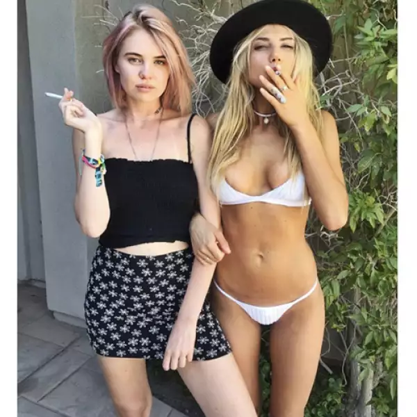 Instagram: @kaysleecollins