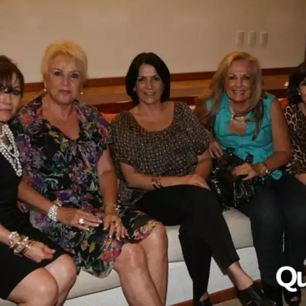 Fiesta de Fernando Lebrija por sus 2 diosas de plata