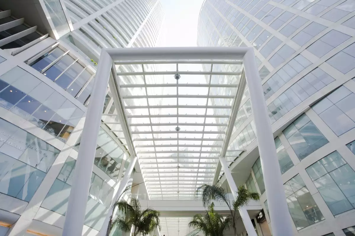 Fibra Uno tiene en su portafolio centros comerciales como Reforma 222, en la Ciudad de México.