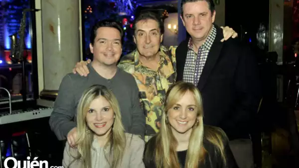 Carlos Sánchez, Horacio Sáenz, Jorge Flores, Patricia Marroquín de Flores y Rossana Álvarez de Sánchez