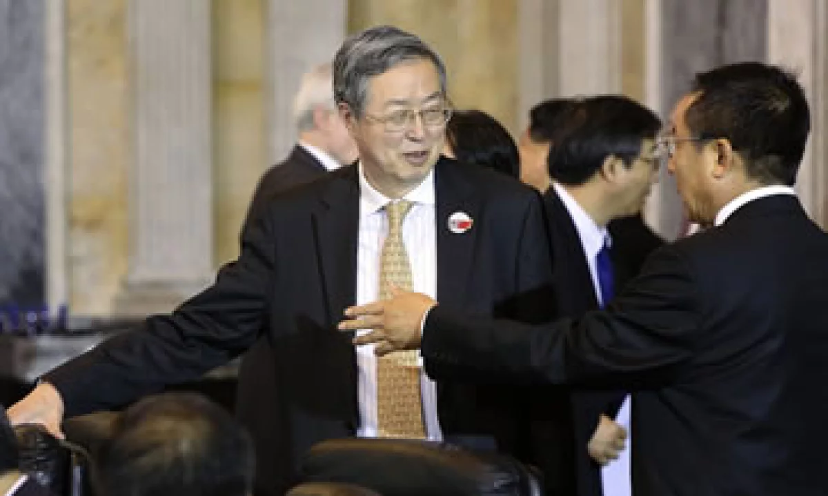 China acelerará el ritmo hacia una convertibilidad total del yuan, reiteró Zhou Xiaochuan. (Foto: Reuters)
