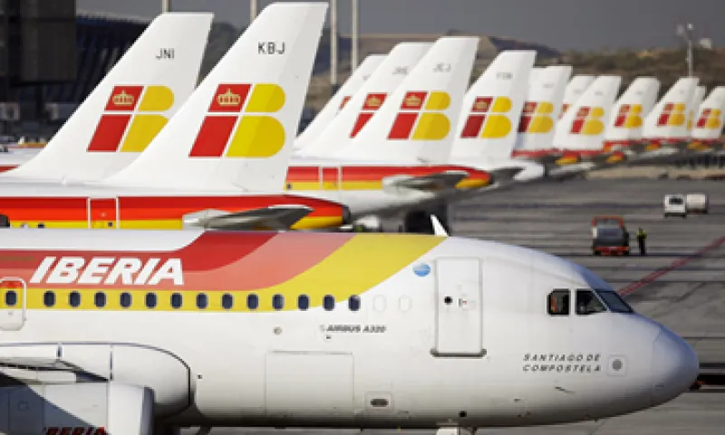 Los pilotos protestan por la falta de acuerdo para que sus derechos sean reconocidos en la operación de la nueva filial. (Foto: AP)