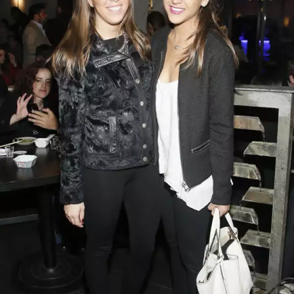 Mónica Sánchez,Mariana Peralta