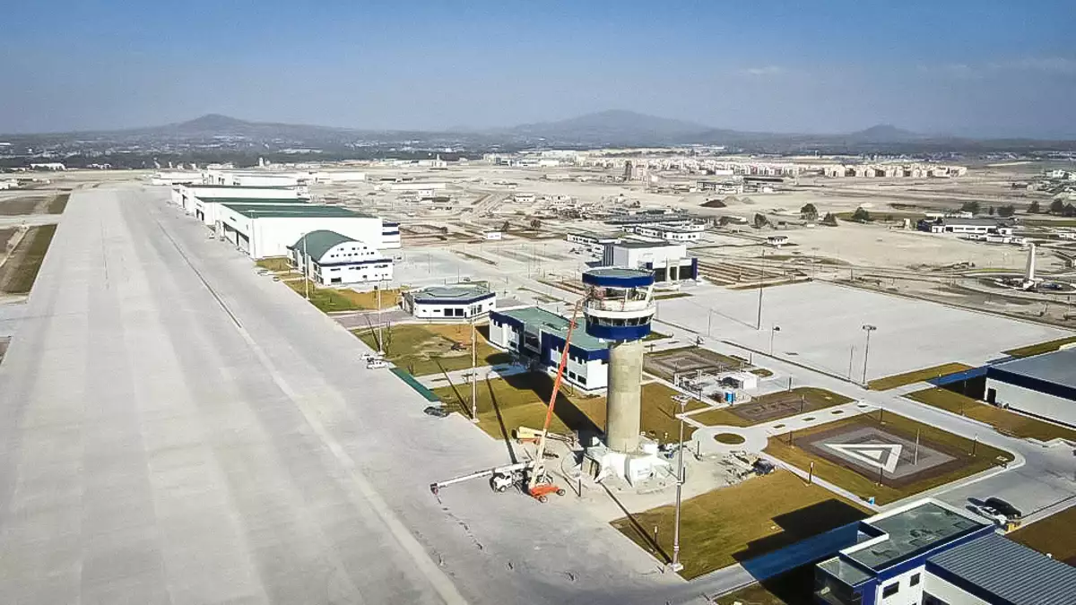 Base Aérea Militar No 1.JPG