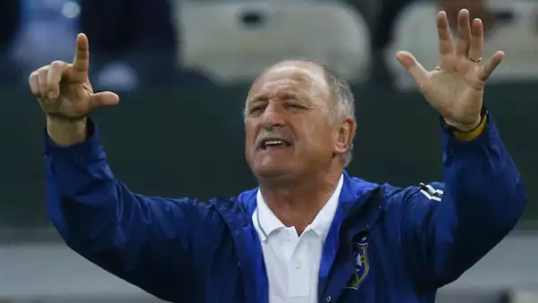 El director Técnico Luiz Felipe Scolari sufrió con sus manos cada uno de los 7 dardos que acabaron con la fiesta de un país.