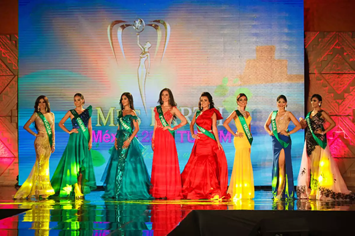 32 jóvenes, una por cada estado el páis, contendieron por la corona. Este concurso fue creado en 2001 con el fin de promover la preservación de la Tierra.