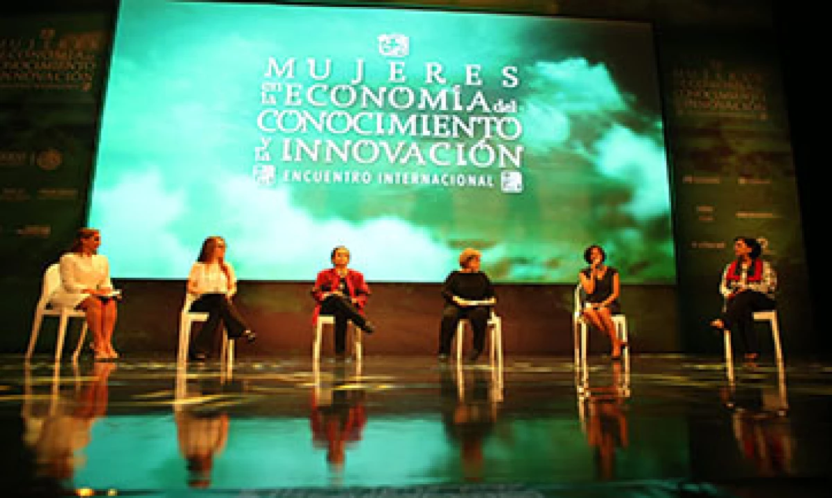 El foro Mujeres en la economía del conocimiento y la innovación se realiza en el estado de Yucatán. (Foto: Marco Vallejo)