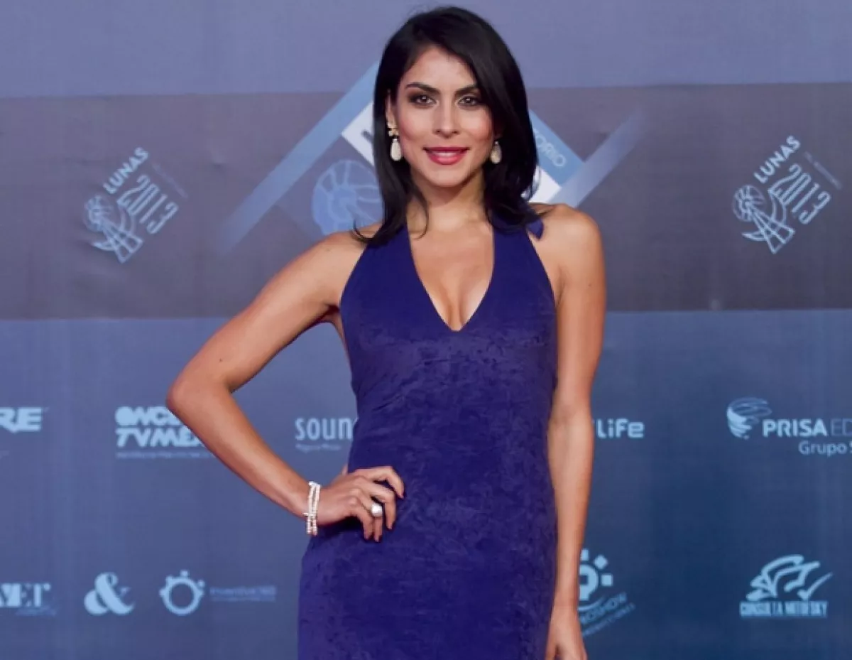 La vocalista del grupo 'Playa Limbo' nos comparte en exclusiva su próxima participación en el exitoso musical al lado de Alan Estrada.