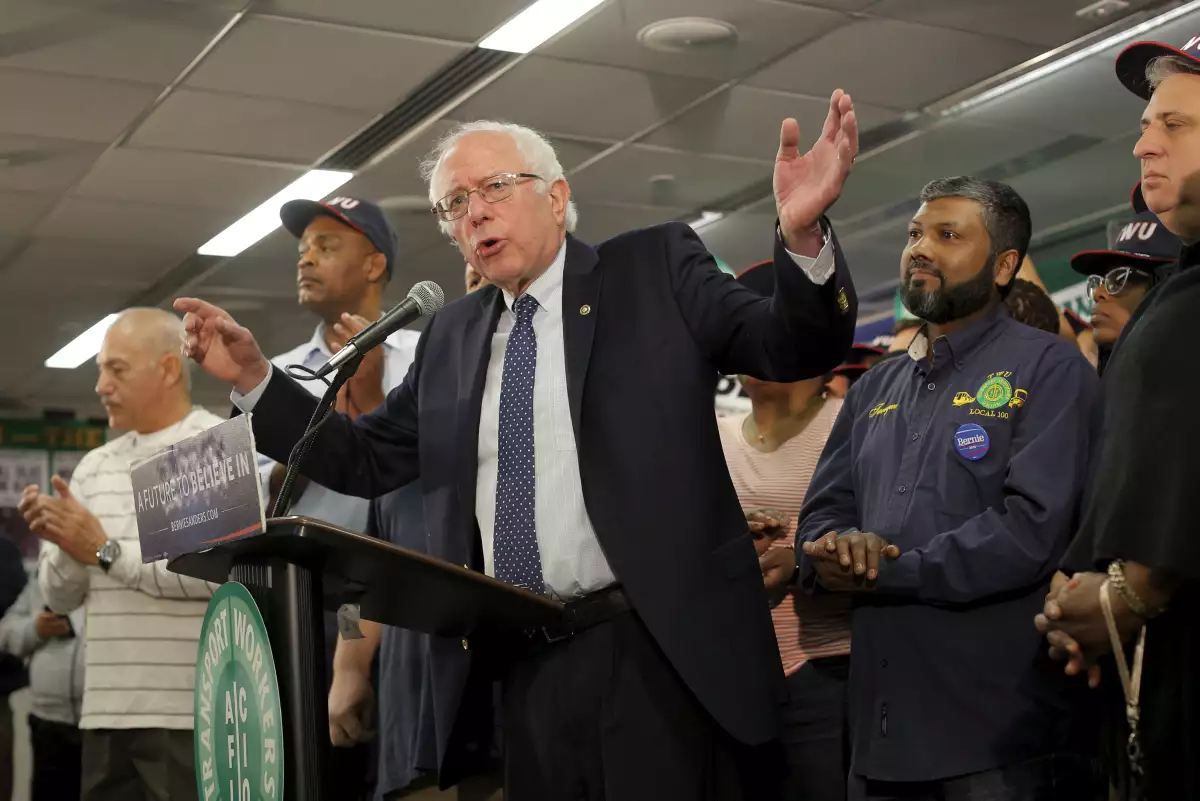 El senador Bernie Sanders realizó un estudio para conocer el comportamiento fiscal corporativo.