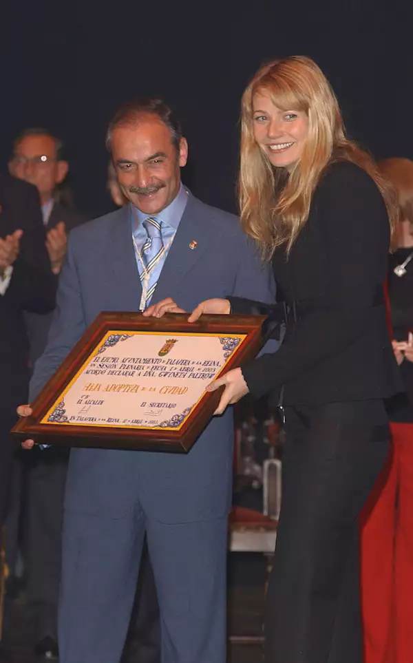 Gwyneth Paltrow Receives Key To Talavera de la Reina