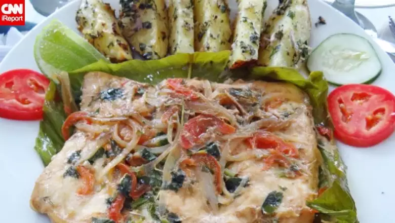 patarashca de dorado con papas gratinadas