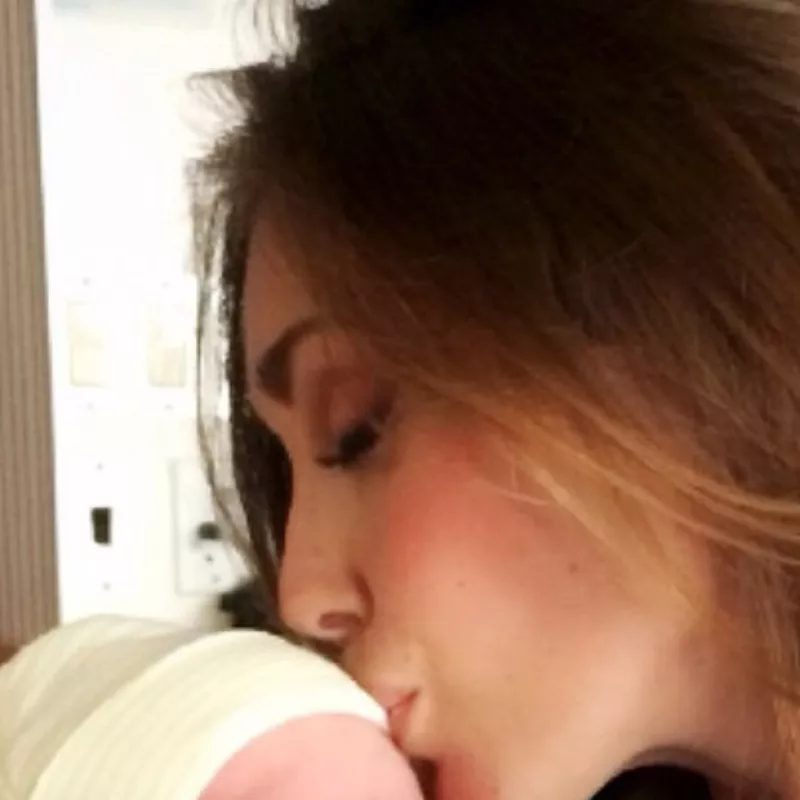 La cantante presumió en Instagram a su sobrino recién nacido Patricio, el tercer hijo de su hermana Marichelo Puente.