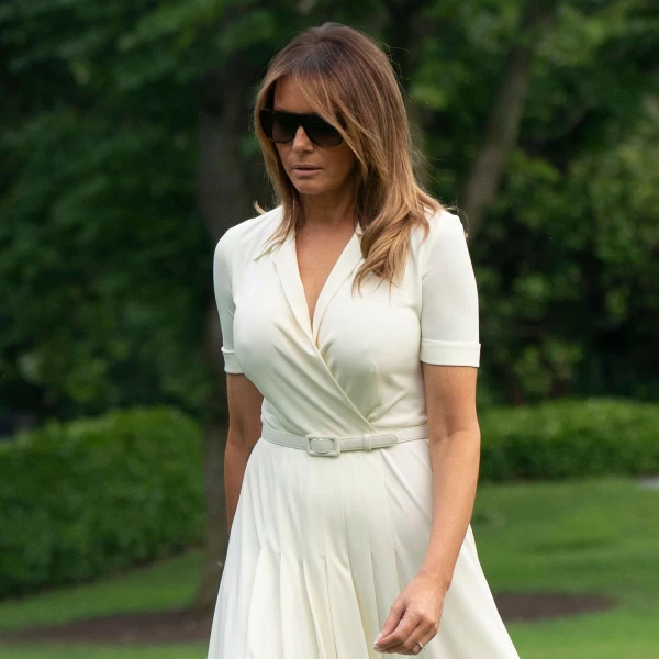 MELANIAvestido.jpg