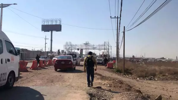 Camino hacia accesos del AIFA desde la combi