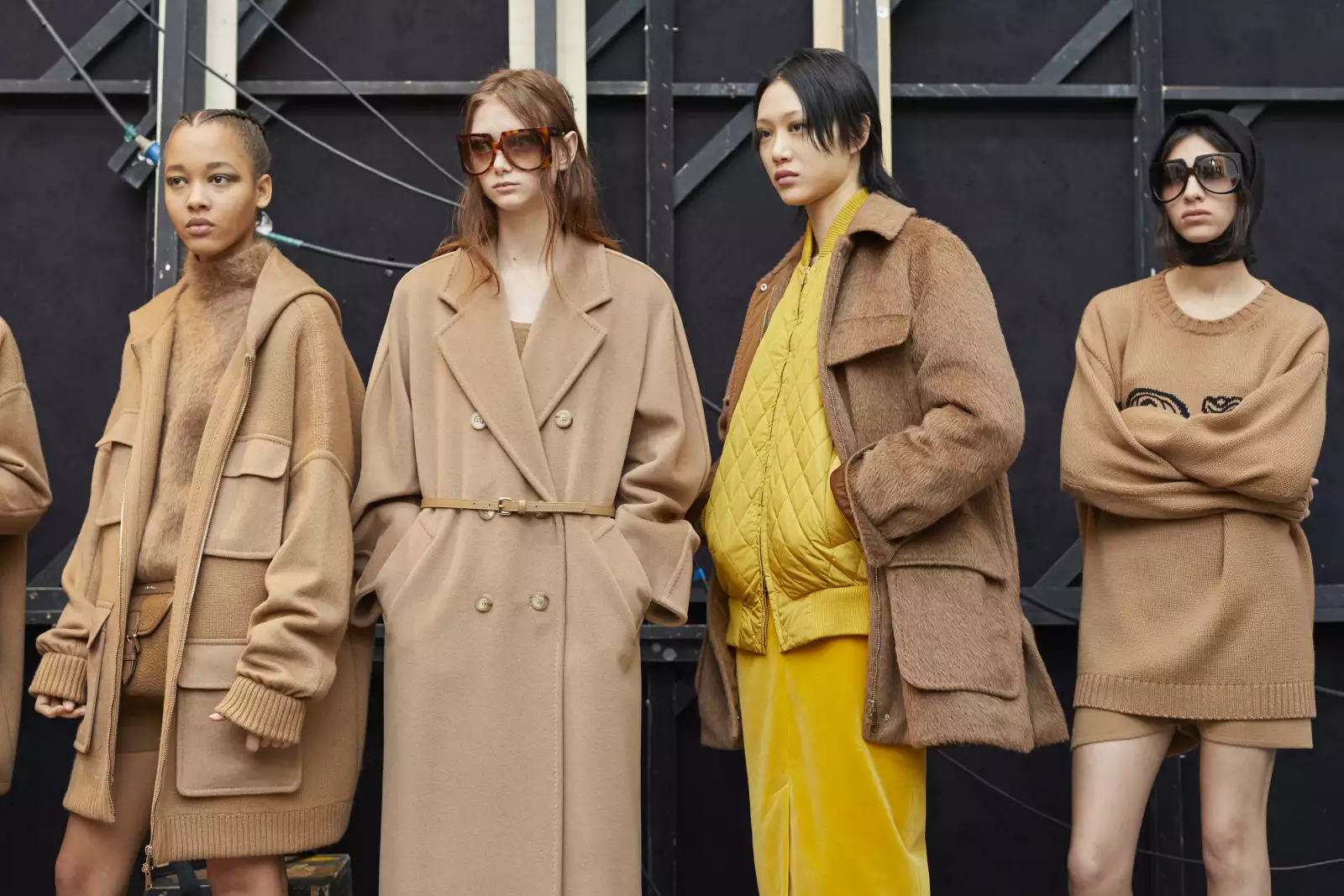 210223_MAX MARA_FW21-22_BKS_0021.jpg