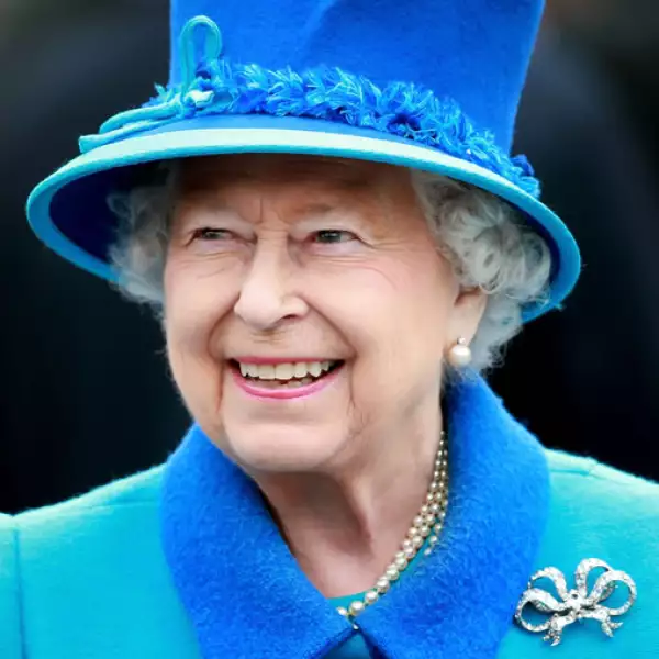 Reina Isabel II
