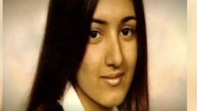 joven asesinada por sus padres en inglaterra