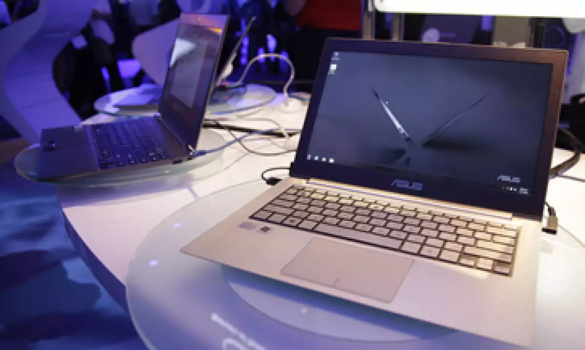 Quizás es muy pronto para decir que las ultrabooks están desahuciadas, pero los mediocres envíos ya tienen a los fabricantes de hardware adaptando sus tácticas. (Foto: AP)