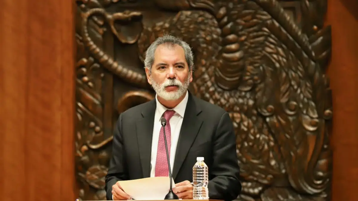 Édgar Amador Zamora, secretario de Hacienda, presentó su comparecencia en el pleno del Senado de la República, como parte de la glosa del Segundo Informe de Gobierno de la presidenta, Claudia Sheinbaum. 