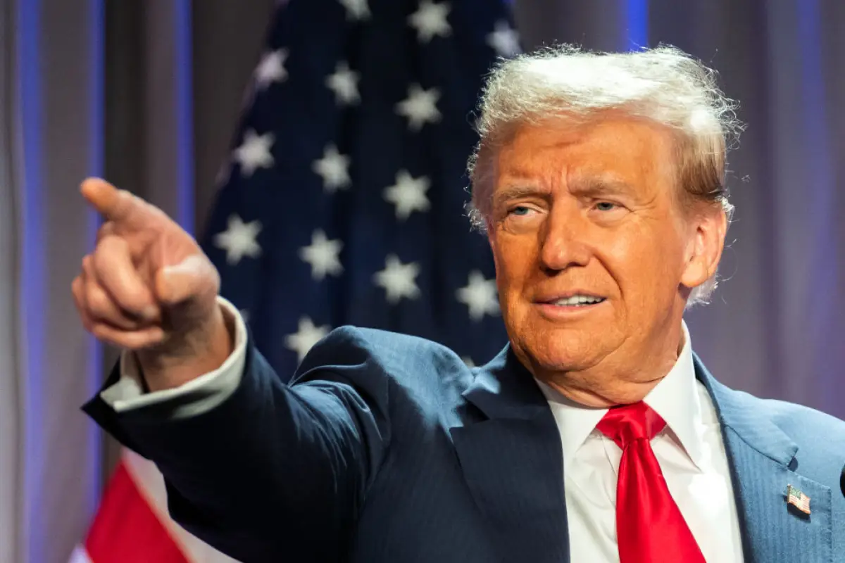 El presidente electo de los Estados Unidos, Donald Trump, habla mientras se reúne con los republicanos de la Cámara de Representantes en el Capitolio en Washington, EE. UU., el 13 de noviembre de 2024.