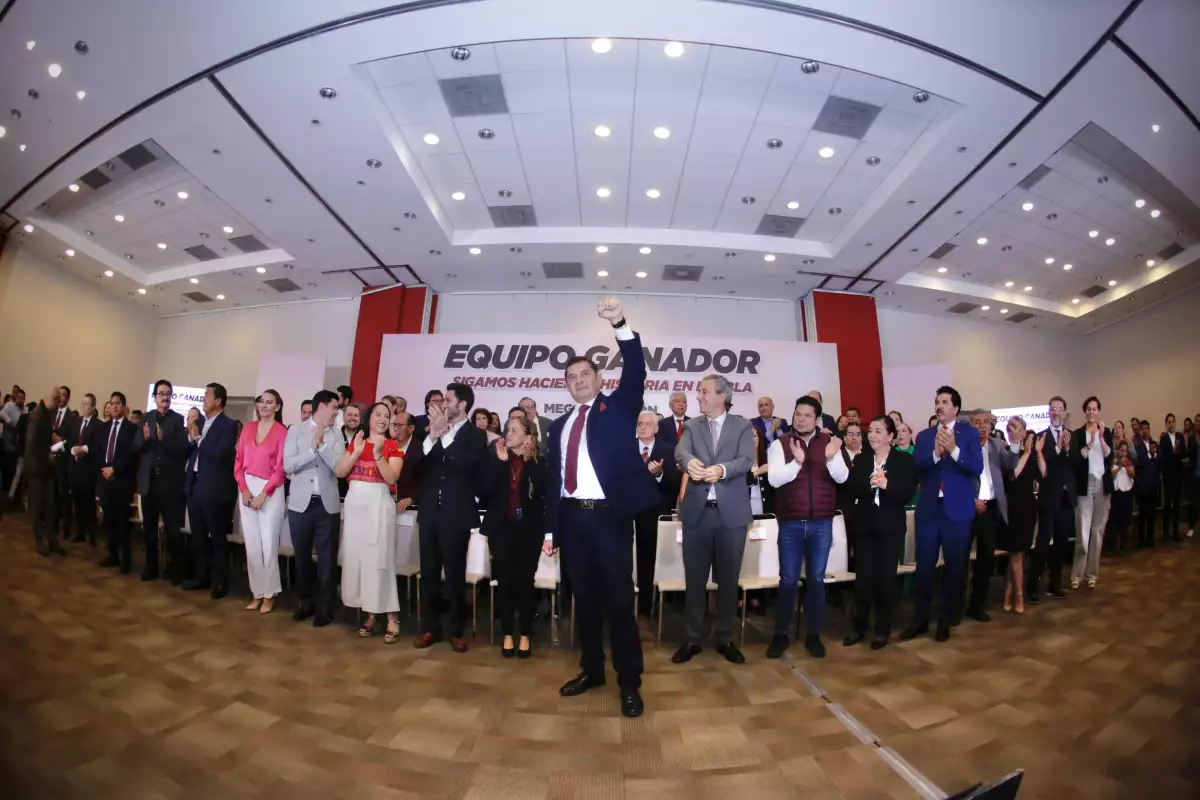 armenta-equipo-campaña.jpg
