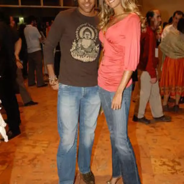 Isaac Sitton, Carolina Mendez