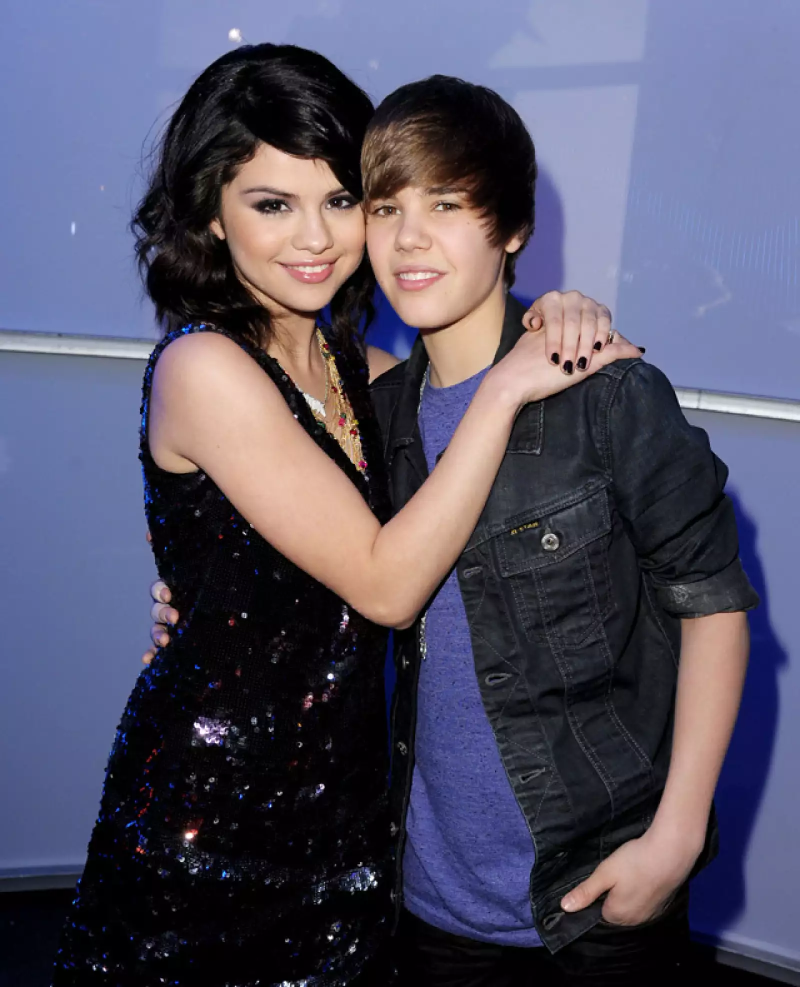 La primera aparición pública de Justin Bieber, eterno amor de Selena, y la cantante fue en Las Vegas en diciembre de 2009.