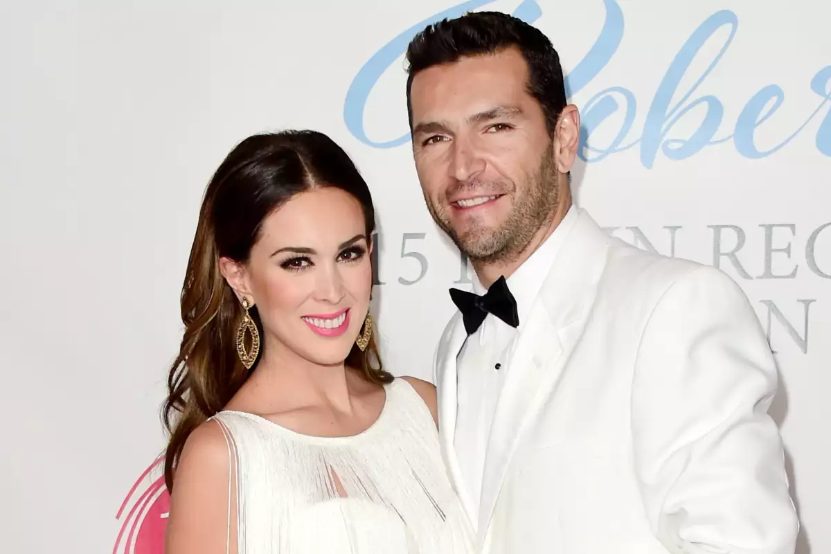 jacky-bracamontes-martin-fuentes.jpg