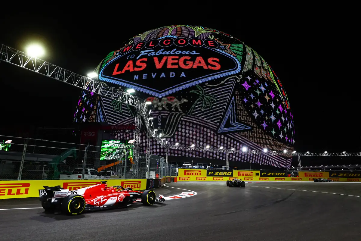El monegasco Charles Leclerc dominó la segunda práctica libre la madrugada del viernes 17 de noviembre.