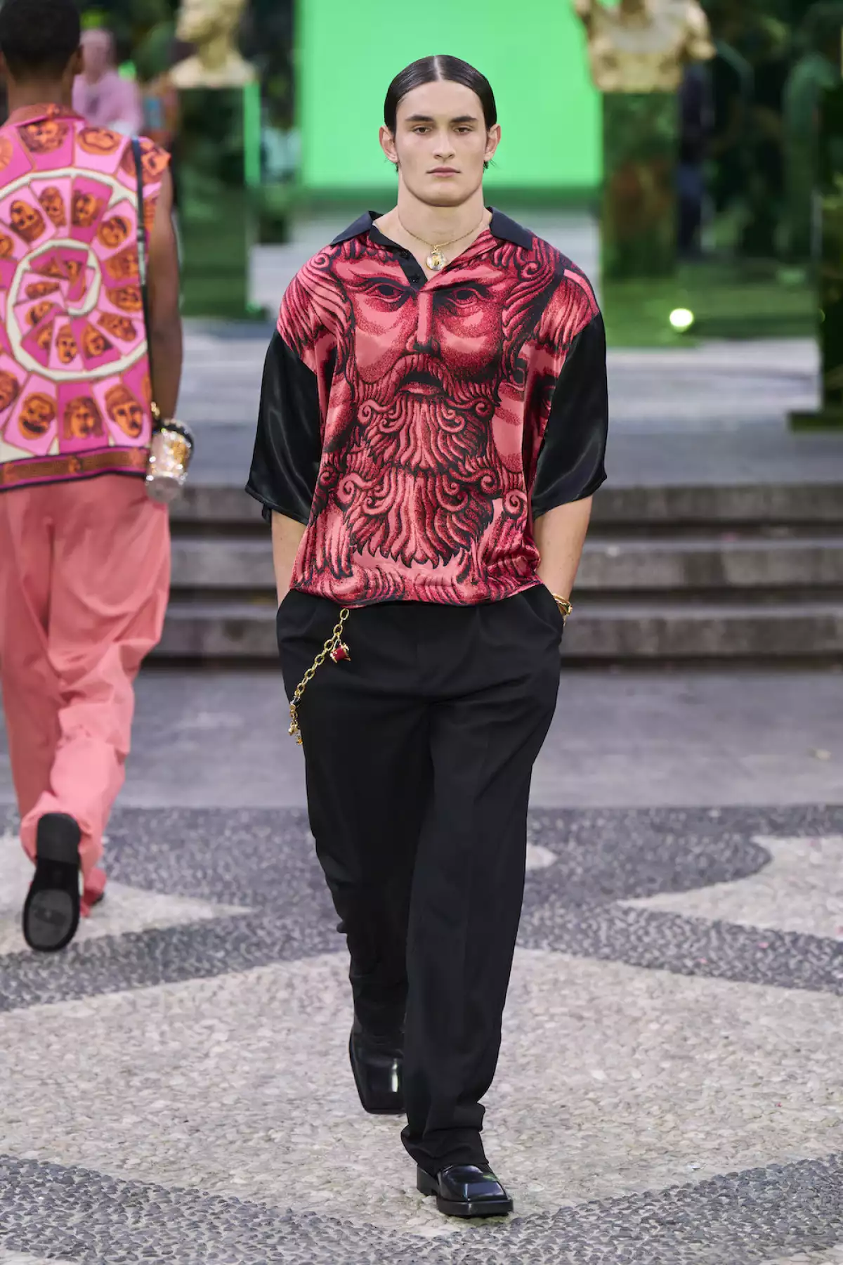 Versace m S23 018.jpg